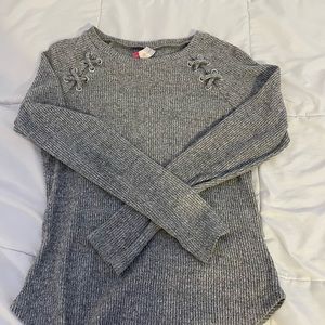 No Boundaries Sweater | Grey | Size S